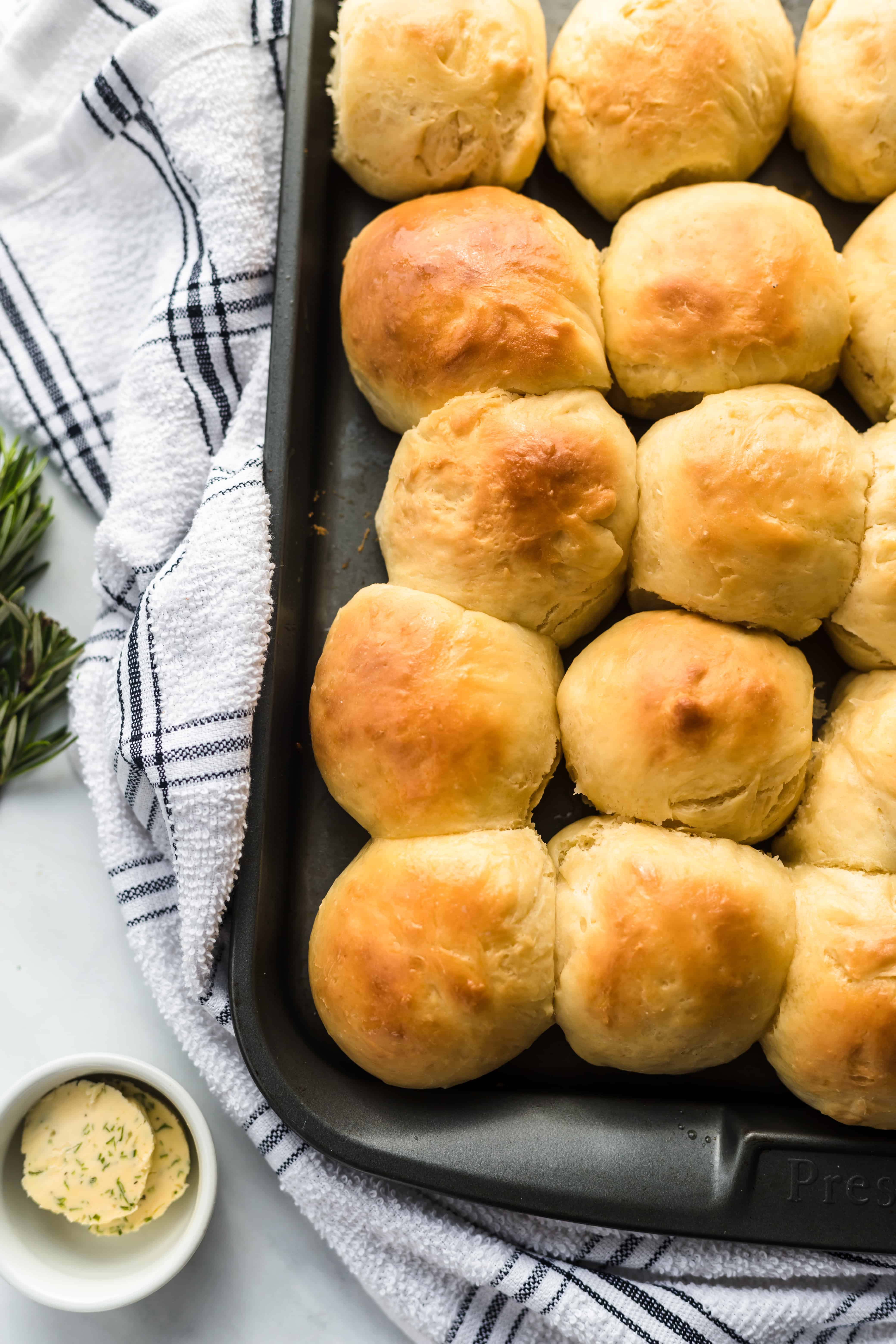 Fluffy Homemade Dinner Rolls