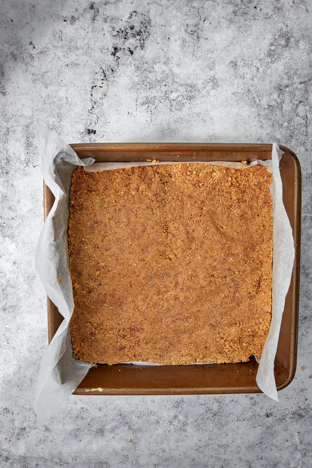 biscuit crust in square pan.