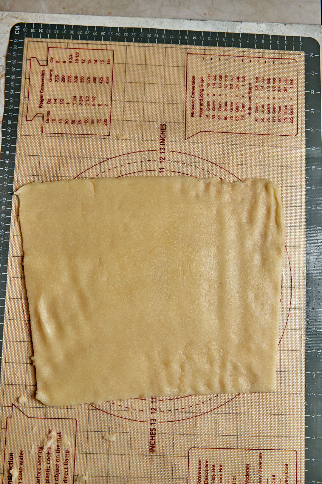 halawet el jibn dough rolled out.