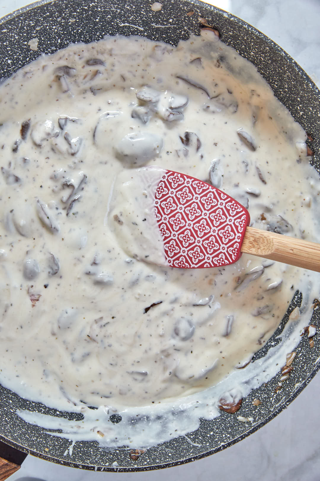 mushrooms added to bechamel sauce